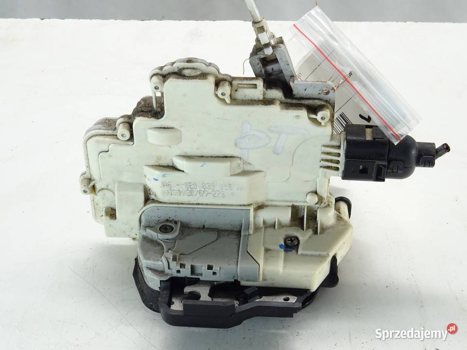 ZAMEK TYŁ PRAWY SEAT EXEO SedanLimuzyna