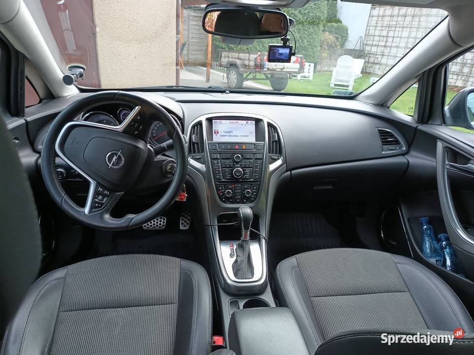 Opel Astra 20 CDTI 2011r SPORT TOURER 274000km Suwałki