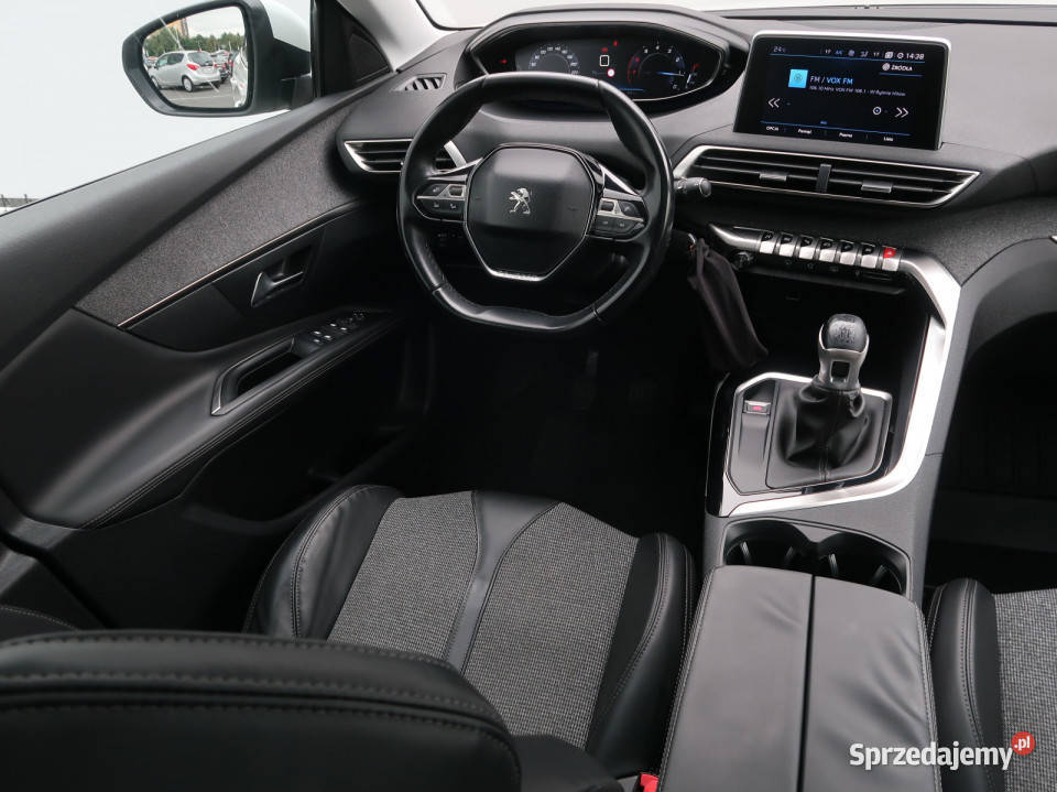 Peugeot 3008 12 PureTech przyciemniane szyby