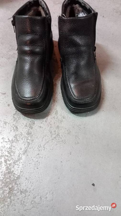 Buty męskie ciepłeczrnena futekurozmiar 42 sprzedam