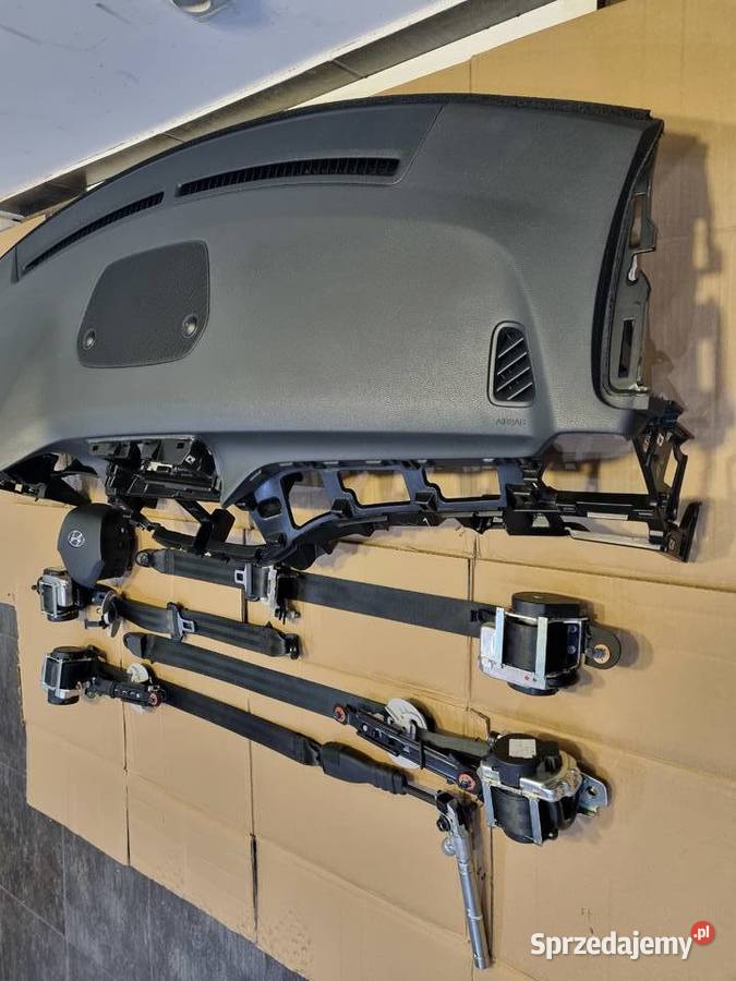 ORGINALNA KONSOLA PODUSZKI PASY HYUNDAI TUCSON Deski rozdzielcze, konsole Skierniewice