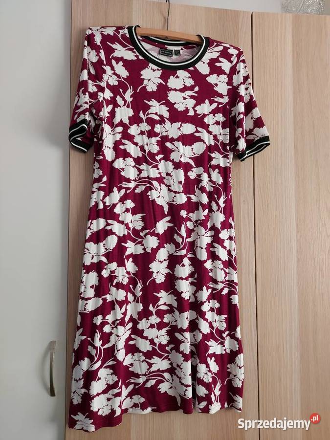 Sprzedam dwie sukienki Spódnice i sukienki Toruń