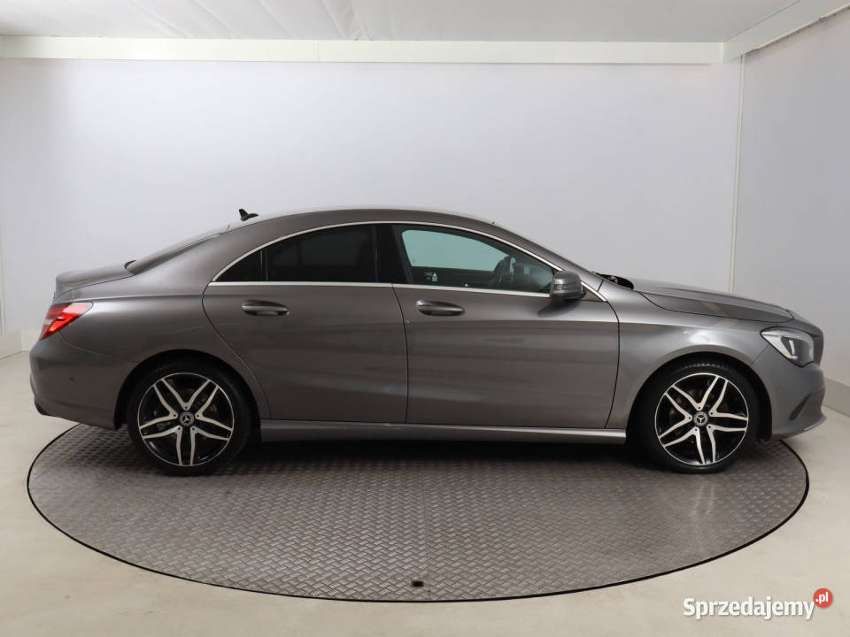 Mercedes CLA 220 4MATIC