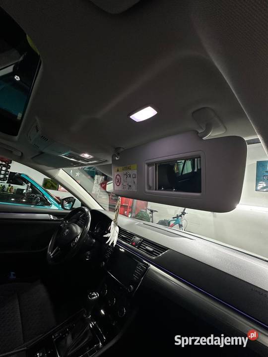 Skoda Superb 3v 20tdi 150 ambiente panorama bluetooth Police