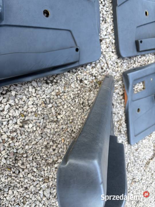 Komplet Boczków drzwi lada samara 2109 5d