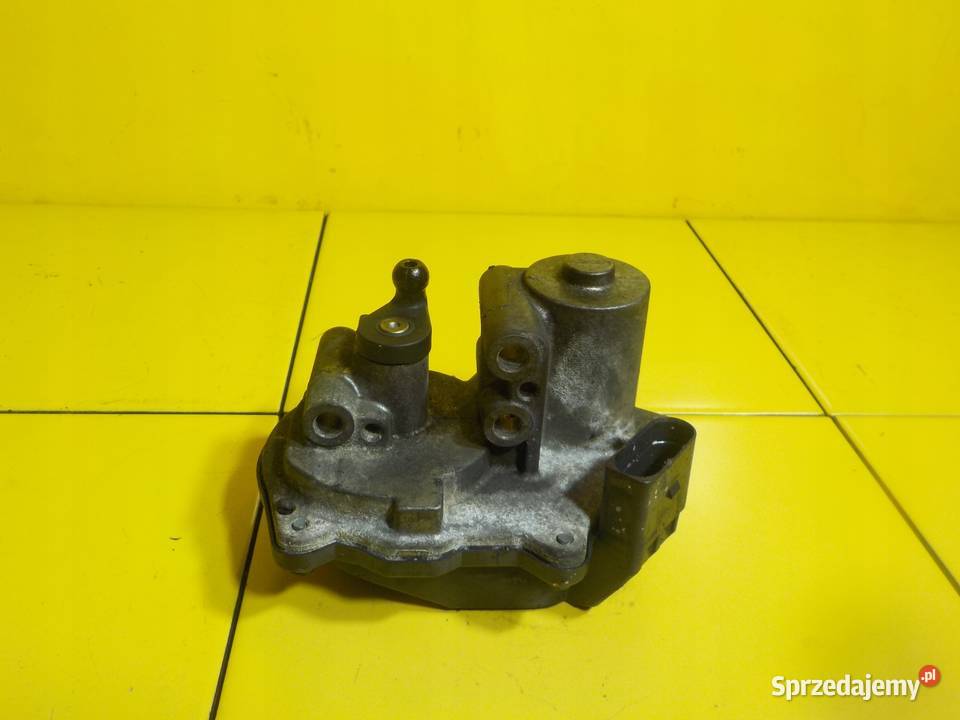 AUDI A5 A4 B8 27 TDI 10r 190 CGK nastawnik klap osobowe