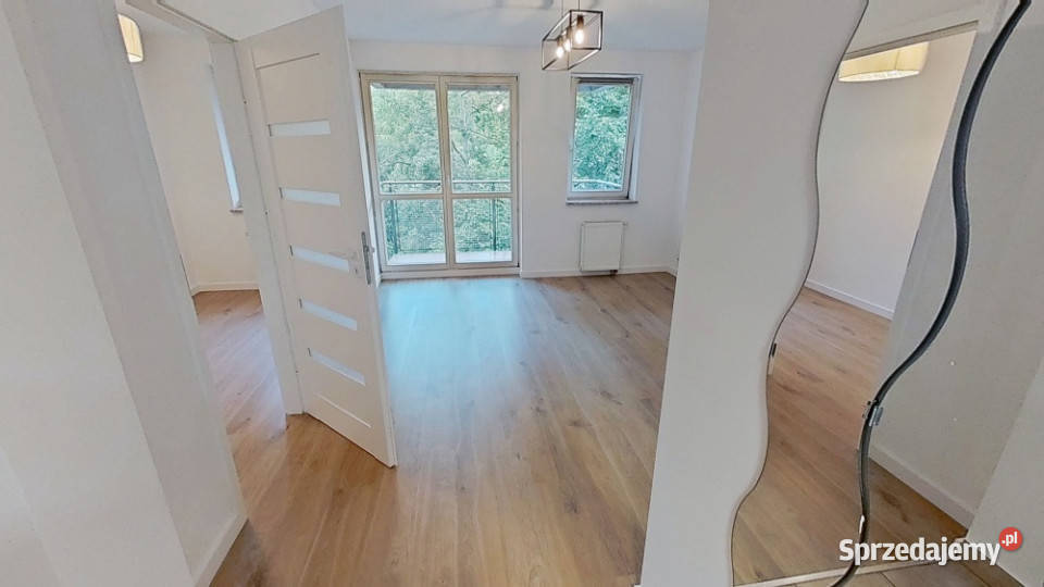 Sprzedam dwupokojowe mieszkanie balkon piwnica 42m2 Kraków
