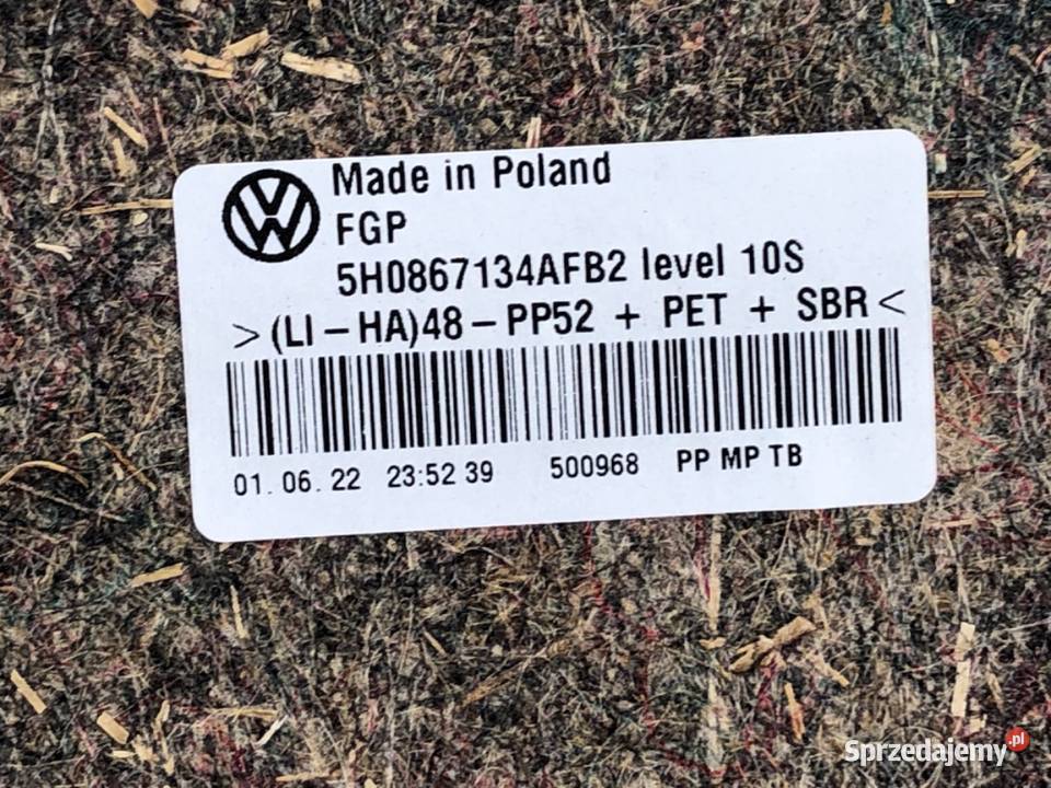 BOCZEK DRZWI PRAWY PRZÓD VW GOLF VIII Kombi