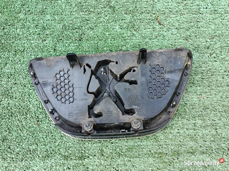 Znaczek emblemat logo Peugeot 107 Szczecin