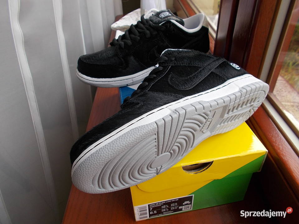 Eur r 40 Nike SB Dunk Low Medicom Toy Bearbrick Poznań