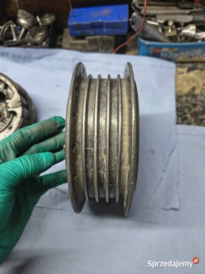 Piasta tył szczękotrzymacz WSK 125 Rzeszów