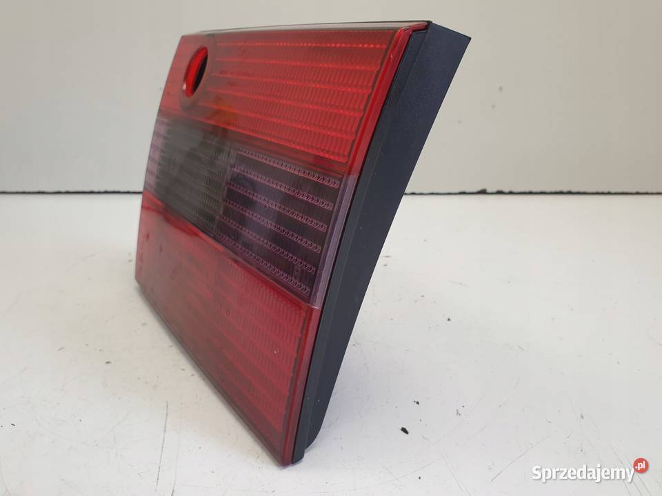 LAMPA Prawy VW Passat B4 sedan TYLNA tył osobowe Rudka