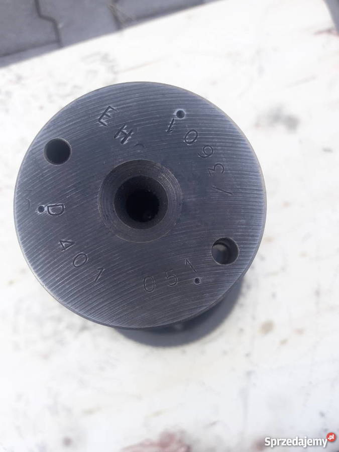 4010513601 Wałek rozrządu Mercedes V6 OM401 Częstochowa sprzedam