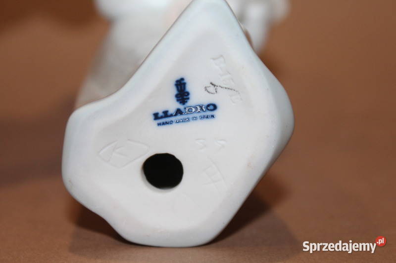 Figurka dziewczynka z kurą Lladro 128 FiaF