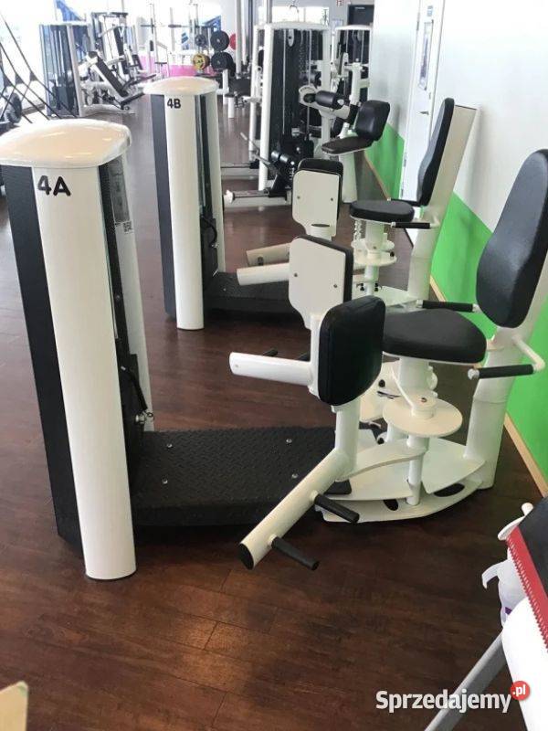 Zestaw 16 maszyn siłowych Gym 80 Wałcz