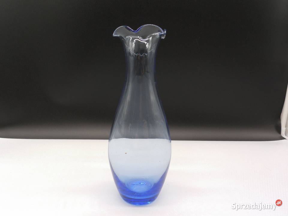 Ręcznie formowany niebieski szklany wazon 205 Raszków sprzedam