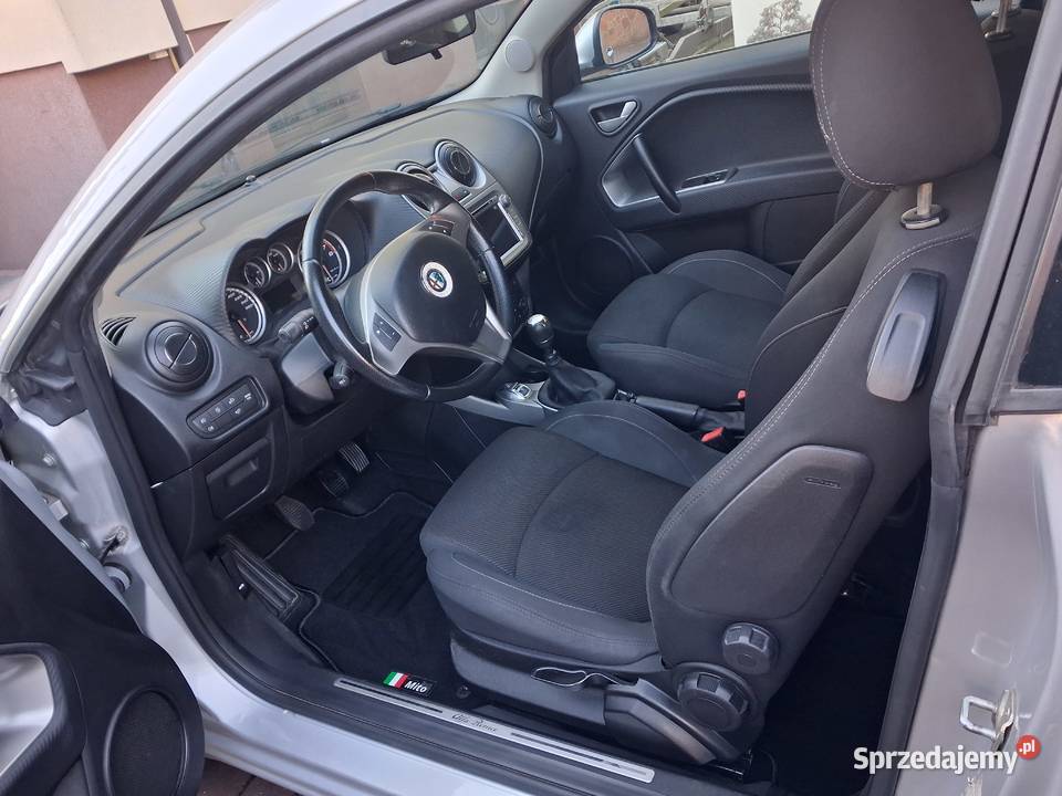 Alfa Romeo Mito 14 16V Multi Air 105 2012 światła przeciwmgielne Stalowa Wola