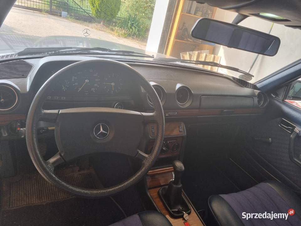 Mercedes W123 coupe Kobylarnia