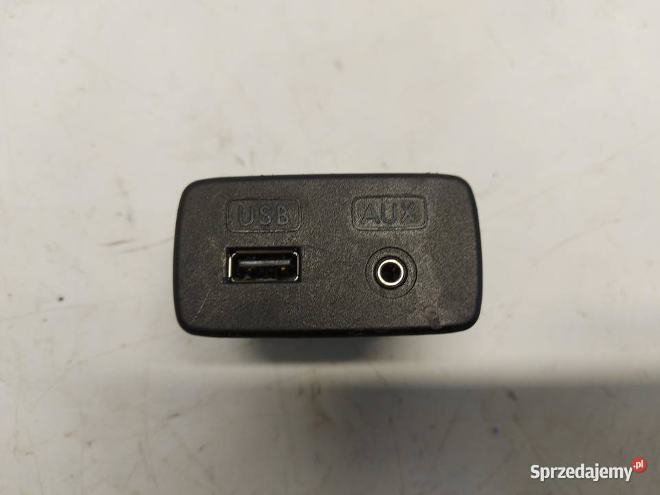 Subaru WRX STI 2015r złącze gniazdo wejście aux