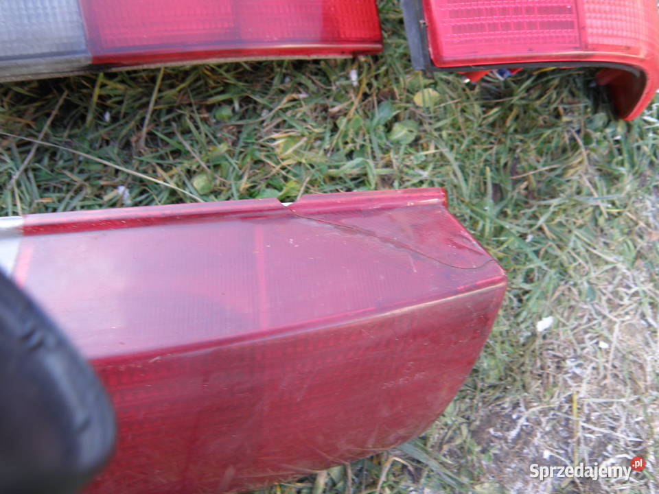 Lampa tylna prawa lewa Audi 80 B4 sedan 9094 osobowe Lampy tylne małopolskie Kraków