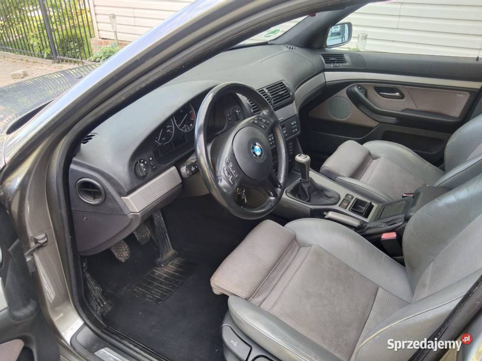 BMW E39 525i BENZYNA 192 2002r MANUAL 240 Lipsko
