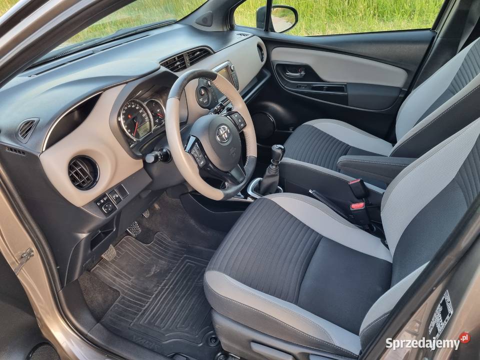Toyota Yaris Selection 133 Benzyna 99 komputer pokładowy Sędziszów Małopolski