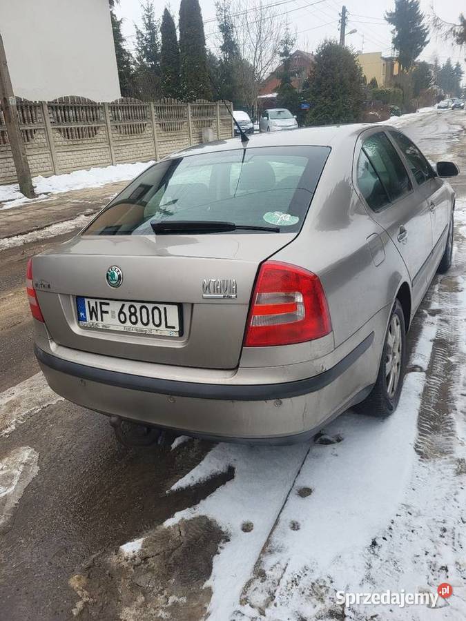 Osobowe Skoda Oktawia 16B produkcji 2007 Łódź sprzedam