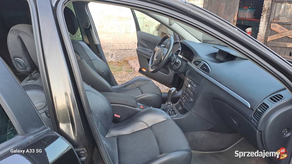 Sprzedam czarną Lagunę 20 Turbo z LPG w 1998cm3 Renault