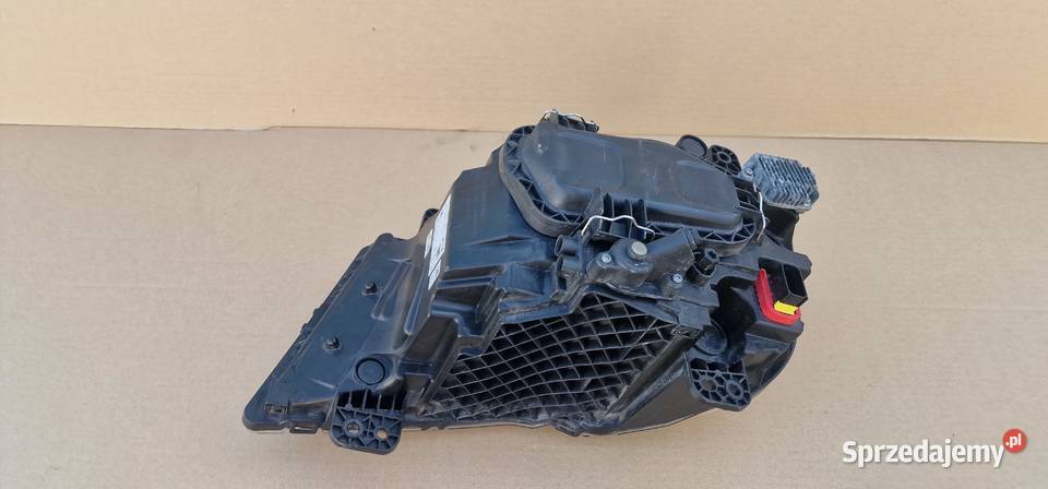MAN TGX TG3 TGS TGL REFLEKTOR LAMPA PRAWA Lampy przednie Bieleń