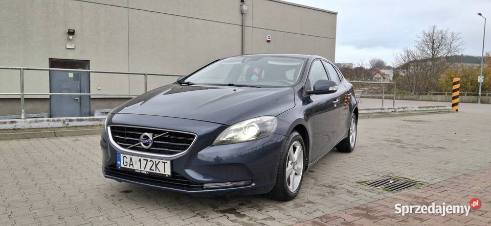 Volvo v40 2014r T2 16 benzyna 98 przebiegu Gdynia