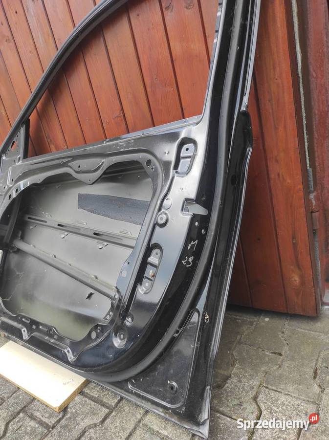 Drzwi prawy przód Hyundai i30 fastback osobowe sprzedam