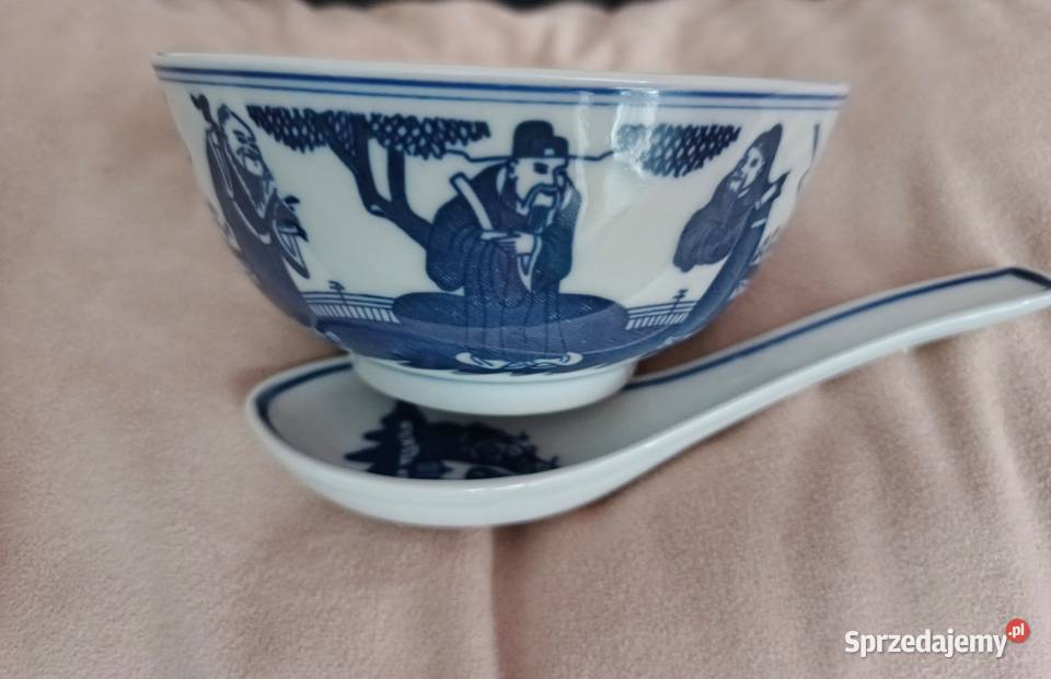 Chińskie porcelanowe miseczki z lyzeczkami
