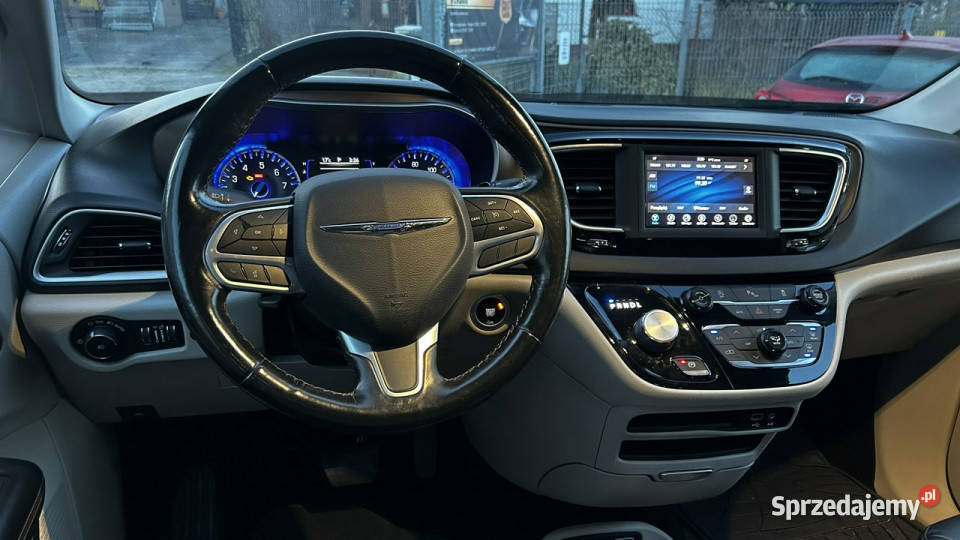 Chrysler Pacifica Limited Doskonały Minivan serwisowany w ASO Gdynia