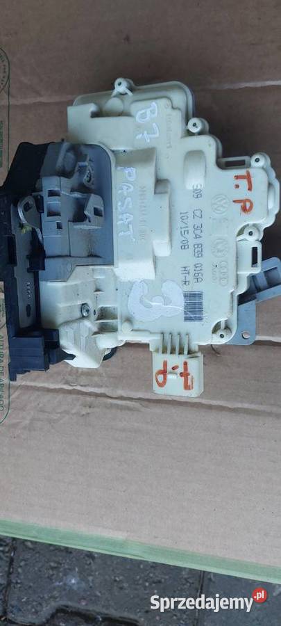Zamek drzwi prawy tył VW PASSAT B7 7PIN Szczecin