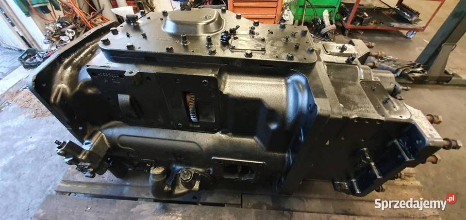 SKRZYNIA BIEGÓW HOLLAND T8320 TRANSMISSION