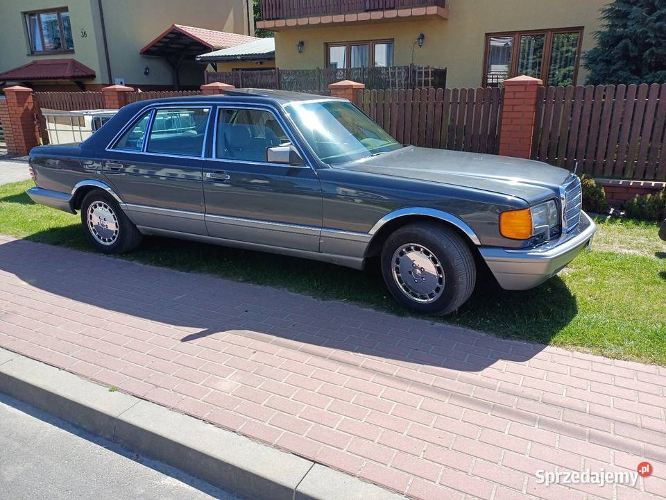 Mercedes w 126 w wersji 560 SEL Janów Lubelski