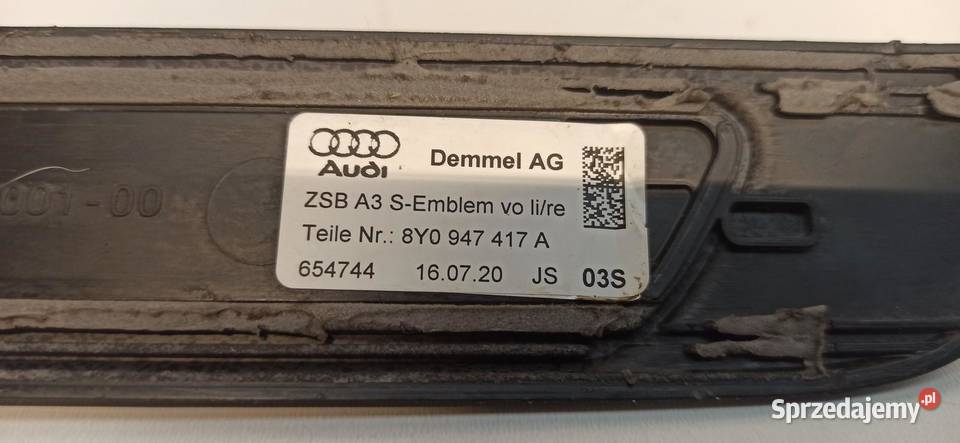 AUDI A3 8Y LISTWA PROGOWA PRAWA 8Y0947418A LED dolnośląskie