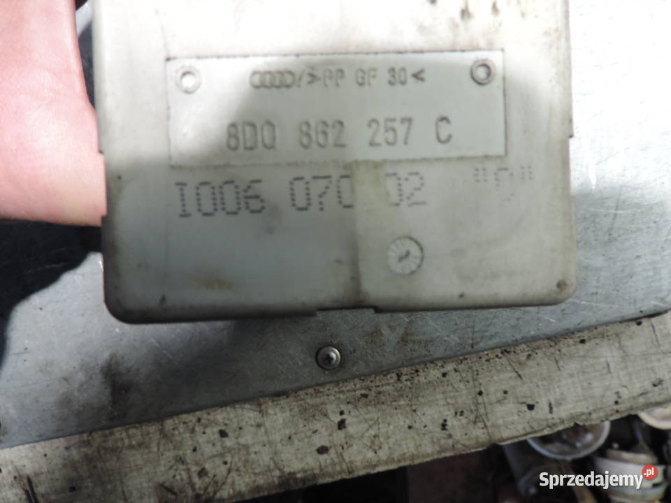 AUDI A4 B5 POMPKA ZAMKA CENTRALNEGO 8D0862257C Rok produkcji 2000 Nowy Sącz sprzedam