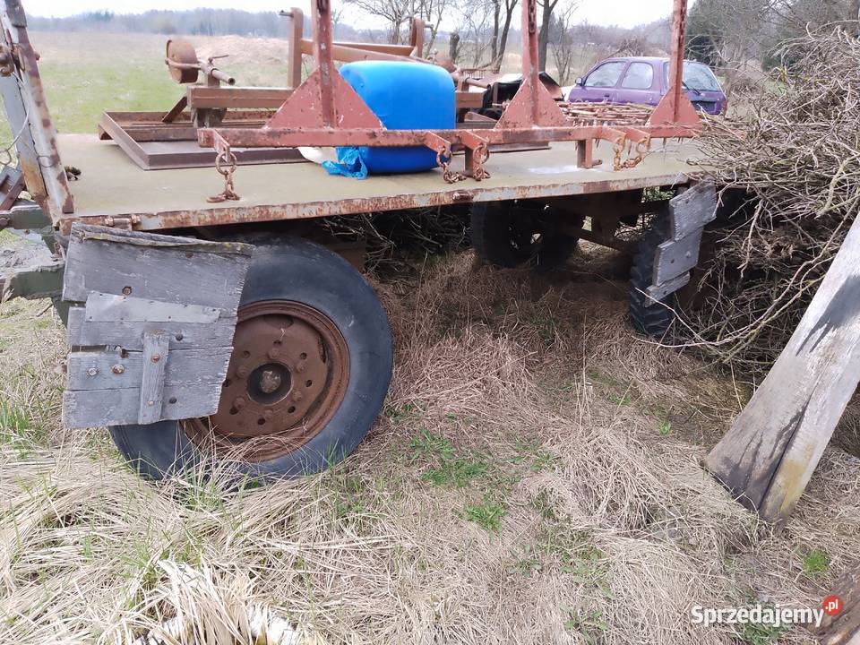 Przyczepa rolnicza uszkodzony Szastarka