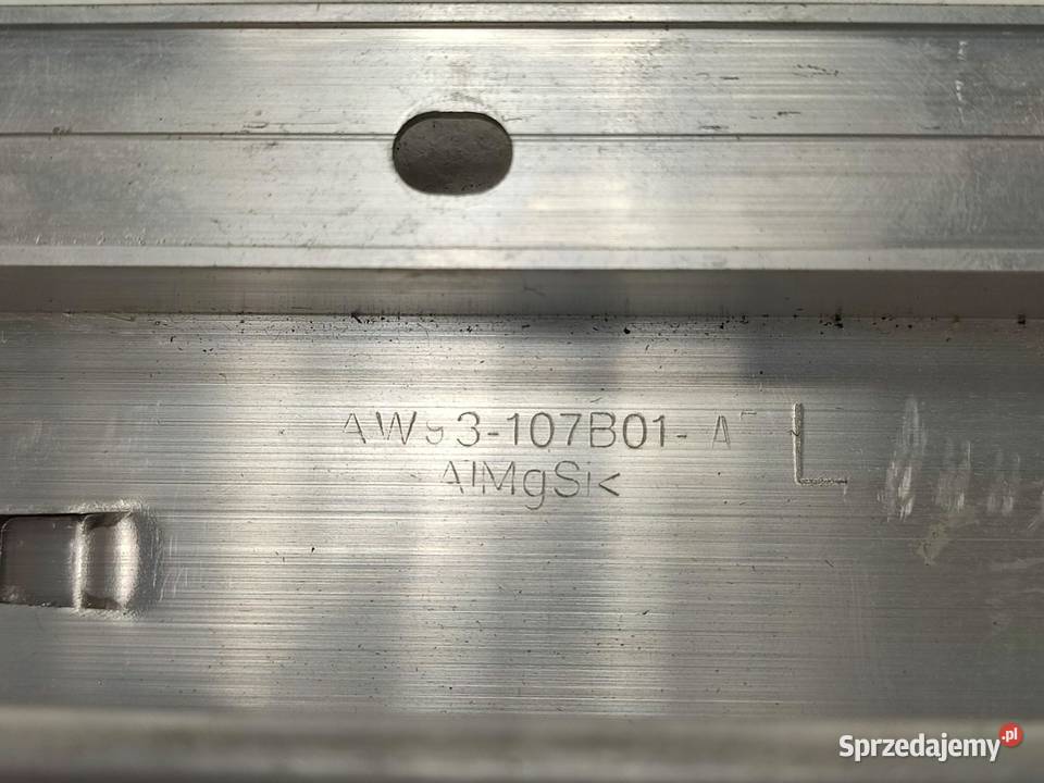 SZYNA DRZWI PRZÓD JAGUAR XJ 20102019 C2D21615