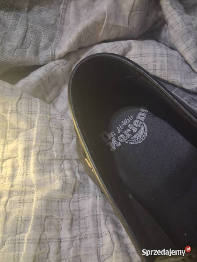 Dr Martens
Półbuty Skóra Kolor Czarny 26cm sprzedam