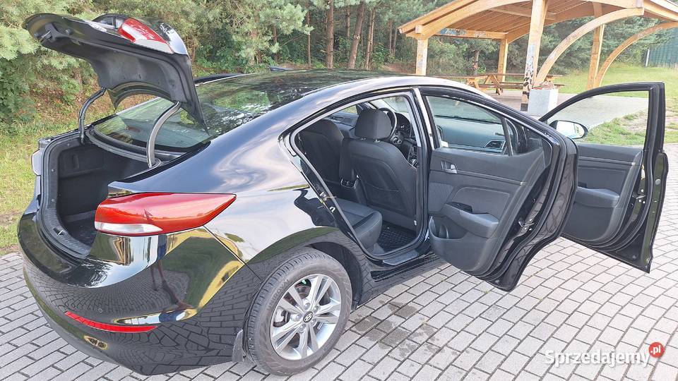 Hyundai Elantra czarna perła zadbany automat