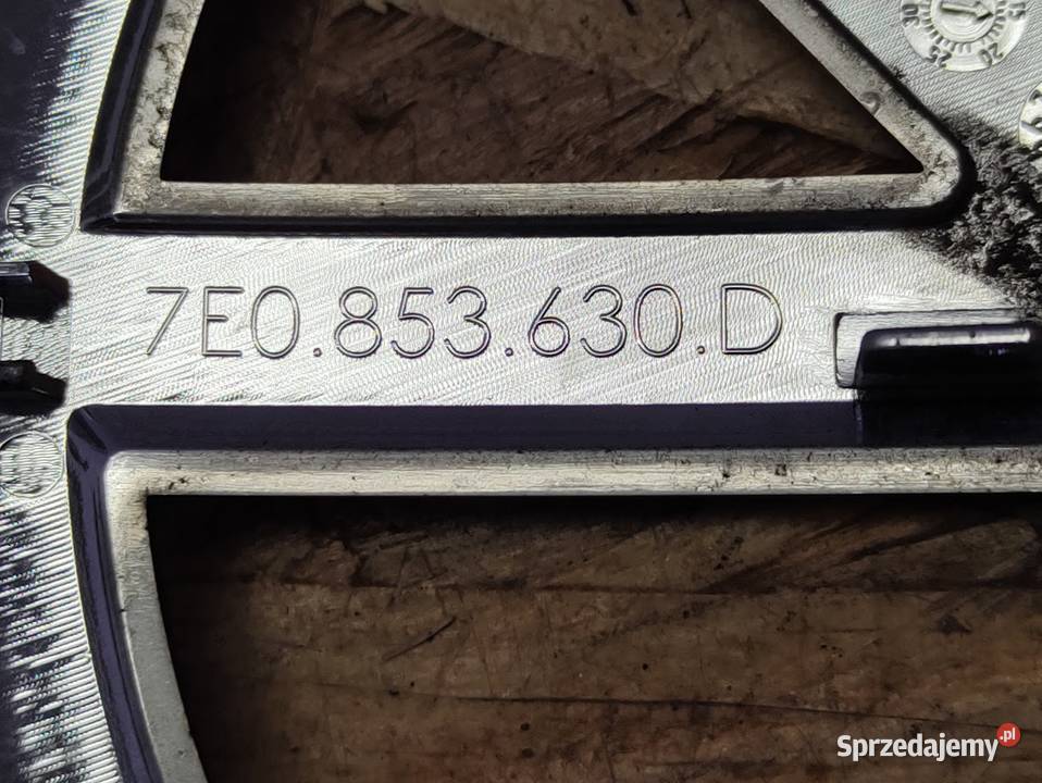 Znaczek Emblemat na Drzwi Tył Vw Transporter T5 Pleszew