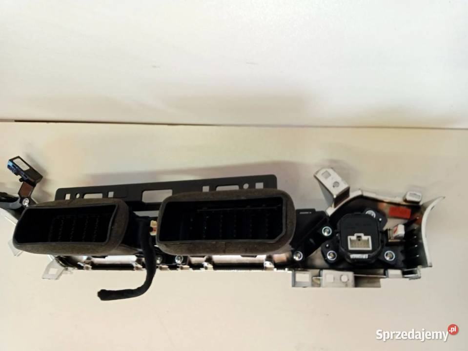 KIA NIRO LIFT KRATKA RAMKA LISTWA KONSOLI Rakoniewice