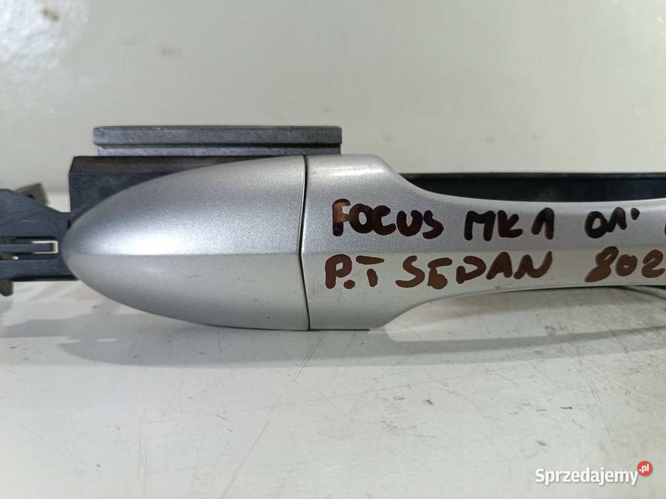 KLAMKA DRZWI PRAWY TYŁ FORD FOCUS MK1 Klamki