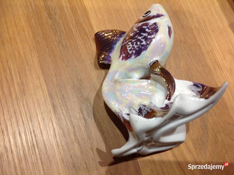 Stara figurka Złota Rybka z Porcelany Sygnowana Nowa Sól