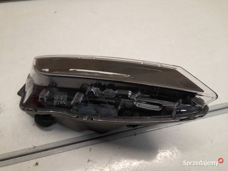 SEAT ATECA HALOGEN LEWY 5F0941701D Lampy przeciwmgielne