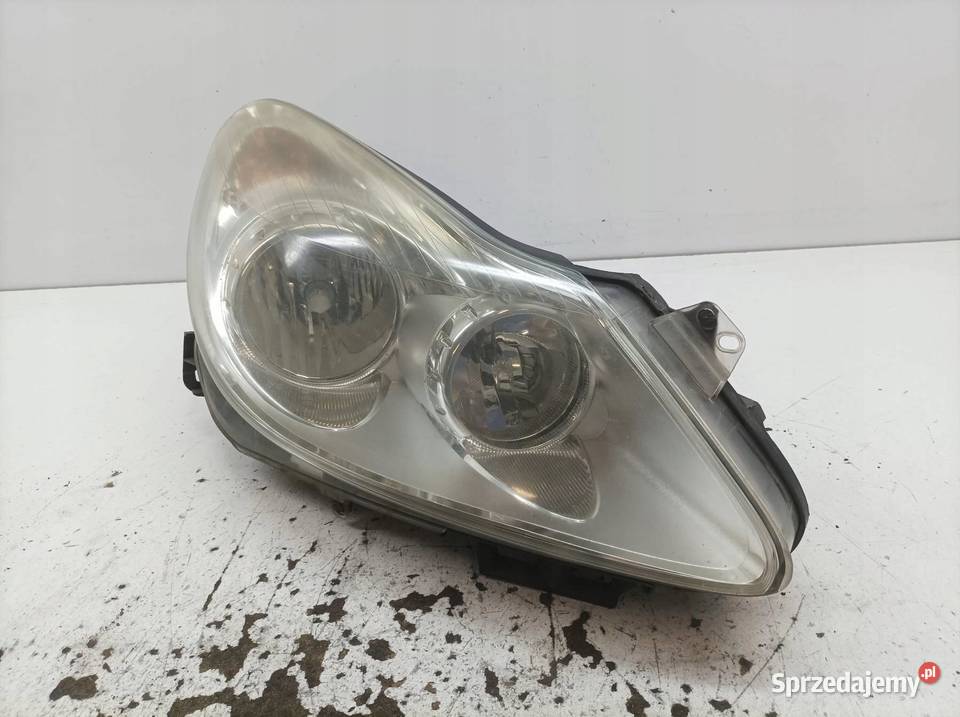 LAMPA PRZÓD PRAWA 13186382 Opel Corsa IV