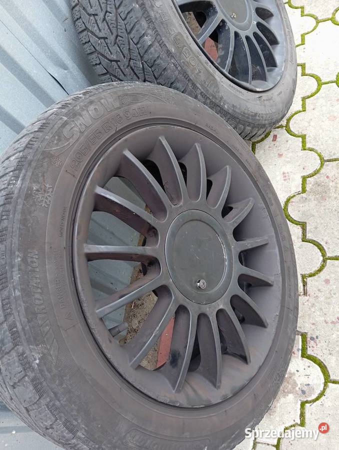 Felgi z oponami zimowymi 16 do Volvo s80 Świlcza
