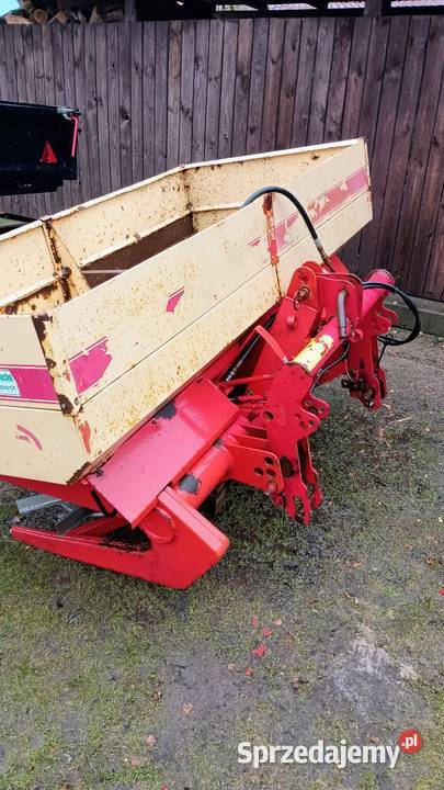 Sprzedam rozsiewacz nawozów vicon bs 1650 Chwalimie
